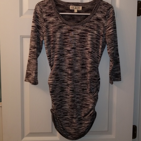 Very Nice Pink Rose Black & Gray Blouse - Picture 4 of 4